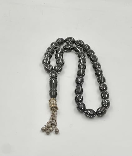 يسر / مرجان اسود ( فضة)