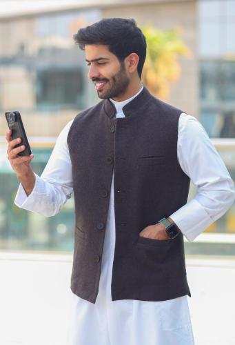 SR1 Vest Wool Dark Brown