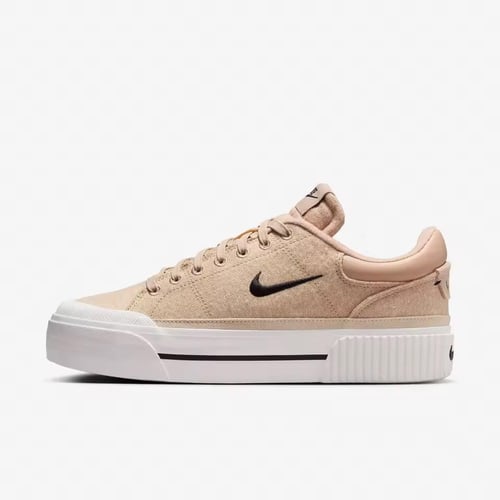 Casual women's athletic shoe from Nike Official Ge...