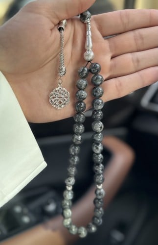 سبحة عقيق رمادي