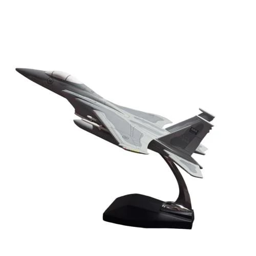 عرض مجسم طائرة " F-15A " مع لوحة