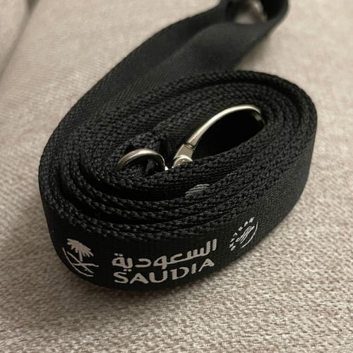 ربطة بشعار الخطوط السعودية