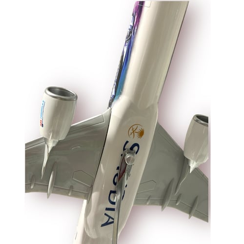 مجسم طائرة الخطوط السعودية – إصدار فورمولا إي النا...