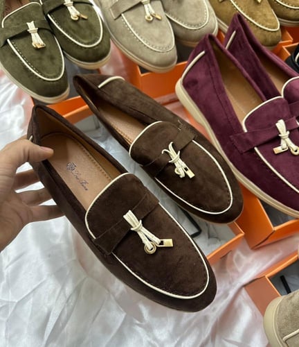 شوز لوروبيانا