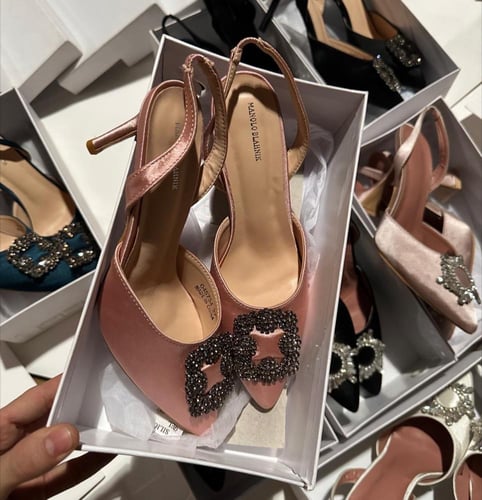 كعب مانولو بلانيك