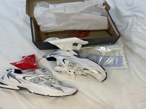 شوزات new balance