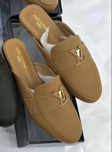 شوزات لويس فيتون