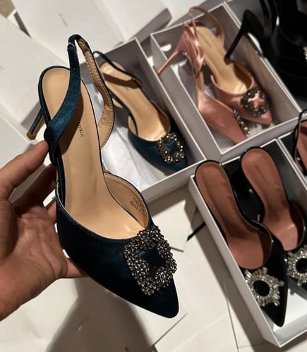 كعب مانولو بلانيك