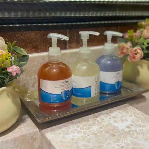 قوارير بلاستيكية للصابون والشامبو 80 حبة