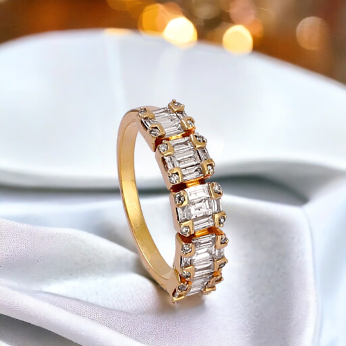 خاتم الماس برلنت وباقيت على ذهب اصفر W664-149