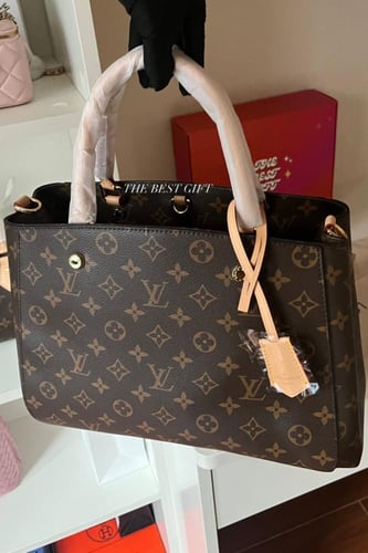 Lv Montaigne bag MM