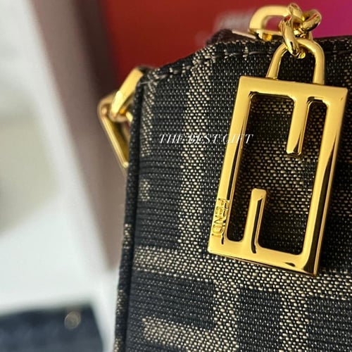Fendi Baguette Pouch