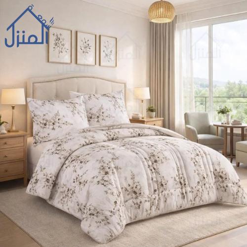 مفرش سرير أبيض بنقوش زهرية رمادية بتصميم فاخر