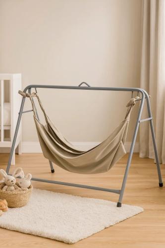 هندول أطفال وسط لون رصاصي