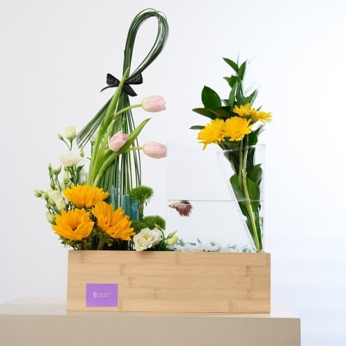 باقة هولندا - ورد دوار الشمس والتوليب