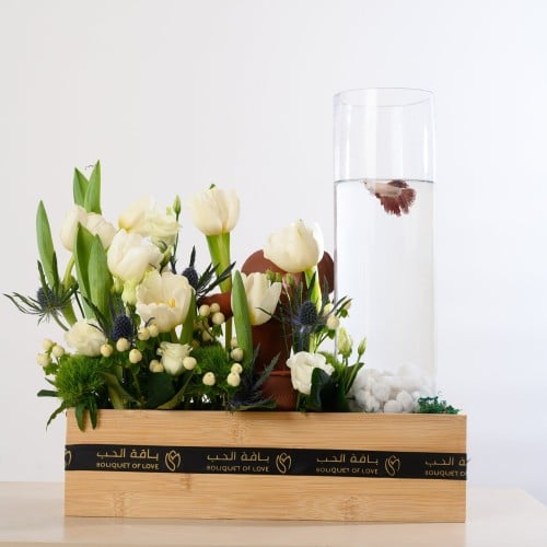 تيرازو ورد التوليب الهولندي والاستوما مع الفخار