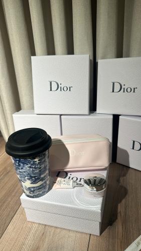 شنطة ميكب ديور