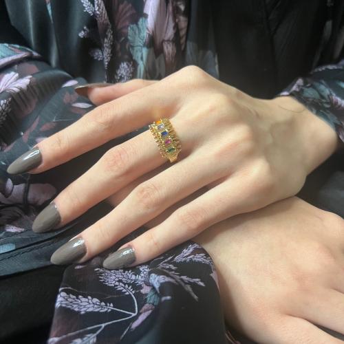 خاتم كريستال ملون عريض