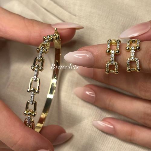 اسورة تيفاني