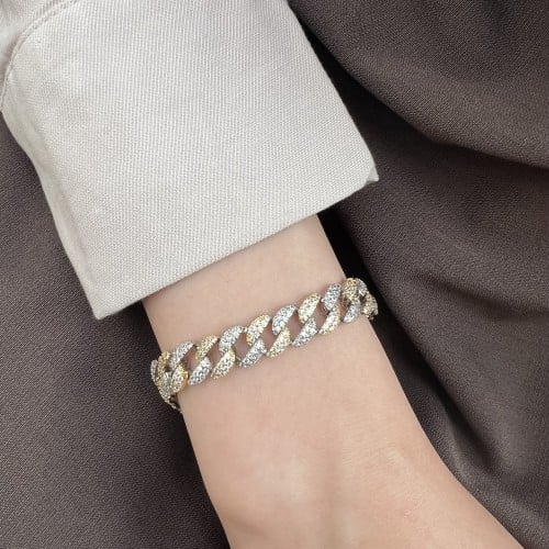 زنجير مونيكا