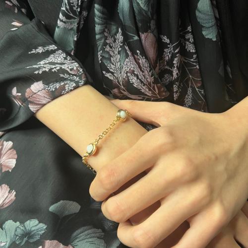 اسورة لولو ابيض