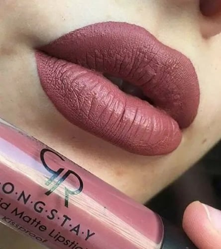 جولدن روز - احمر شفاة سائل غير لامع 20