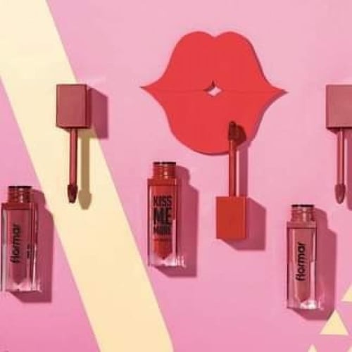 شفايف كيس مي مور ليب تاتو رقم 18