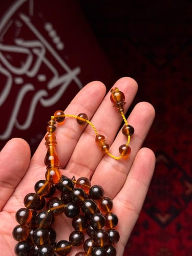 بكلايت بتمليكه لون عسلي