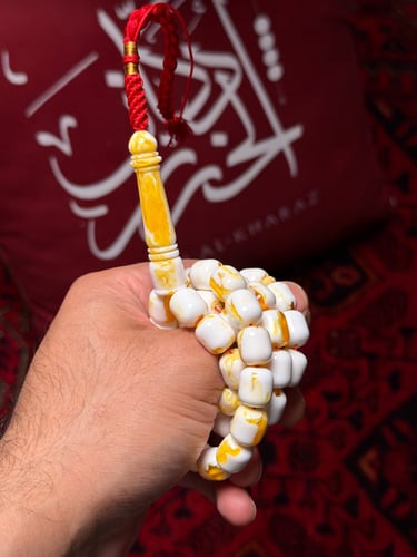 مسباح شبيه الكهرمان برائحه