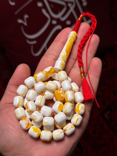 مسباح شبيه الكهرمان برائحه
