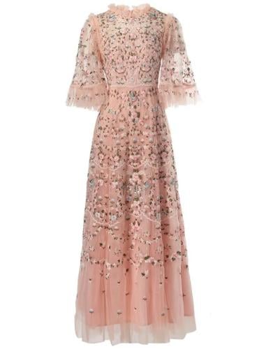 فستان تل وردي مطرز مع الترتر