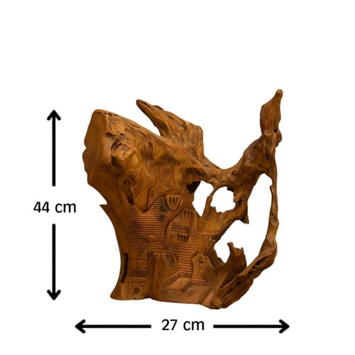 منحوتة خشبية طبيعية