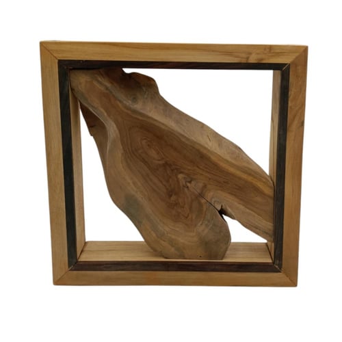 منحوتة خشبيّة بوابة الجمال