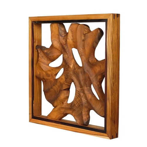 منحوتة خشبيّة