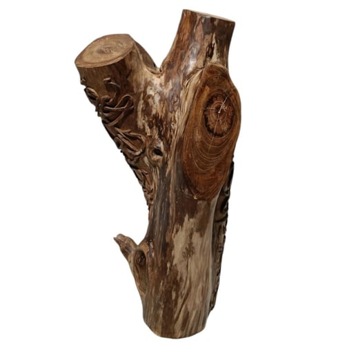 تحفة خشبية "همس الأغصان"