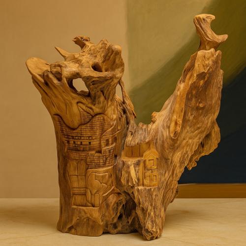 منحوتة خشبية طبيعية