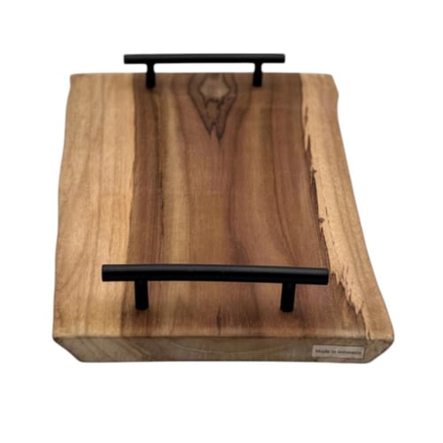 صحن خشبي بمقابض