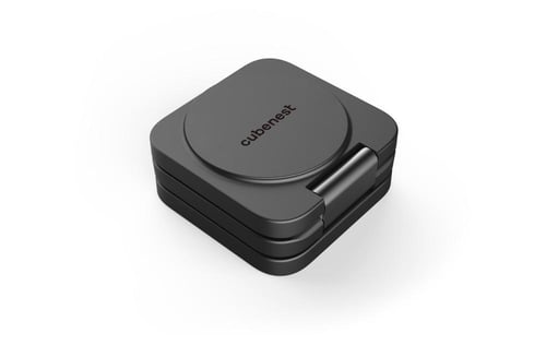 كيوب نيست شاحن متنقل مغناطيسي قابل للطي استطاعة ٢٠...