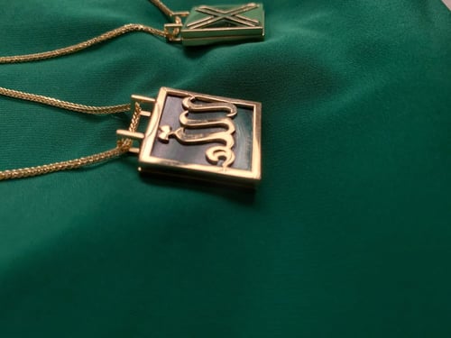 جلالة - الشكل المربع