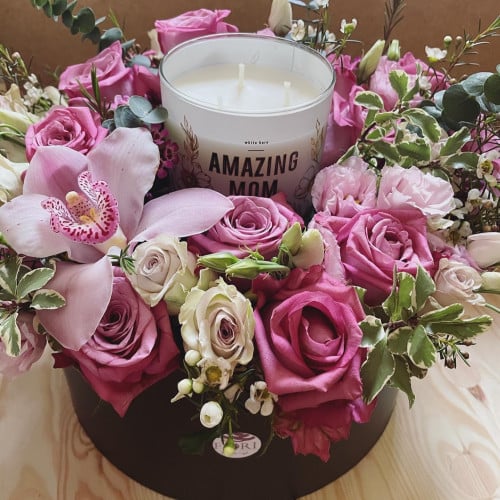 صندوق الورد مع شمعة(حجم كبير )