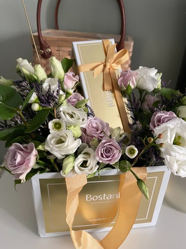 كيس تشوكلت بستاني بالورد الطبيعي