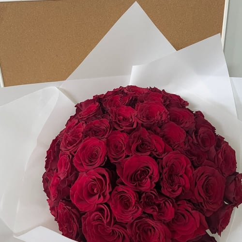 باقة 50 غصن جوري احمر