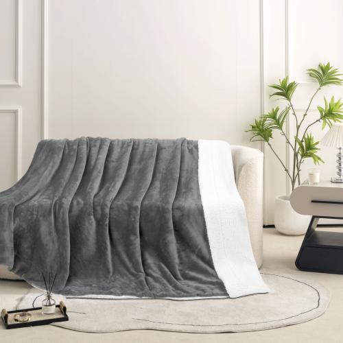 بطانية شتوية فاخرة وجهين وجه فرو وجه مخمل ناعمه مق...