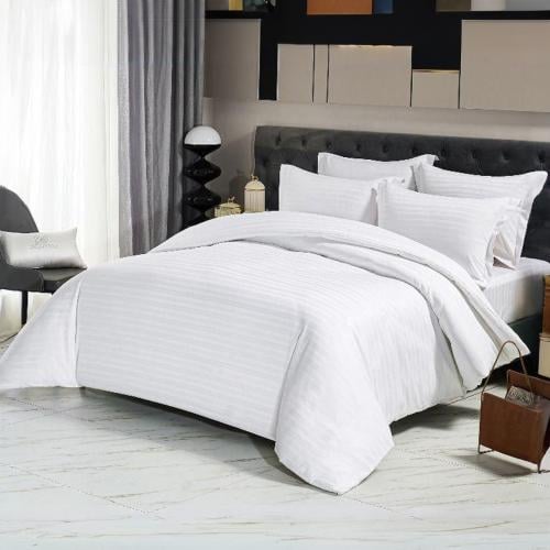 طقم مفرش فندقي نفر مقلم لون ابيض 5 قطع مقاس 140 01...