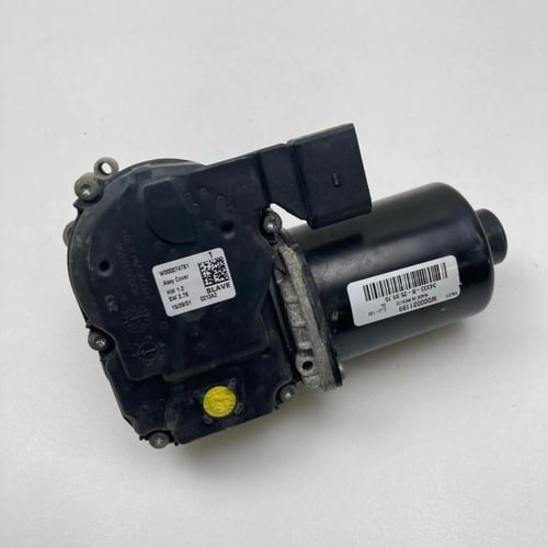 دينمو مساحة زجاج امامي جهة السائق فورد فيوجن 2013...