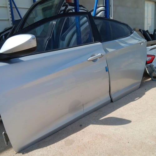 باب سائق وراكب خلفي هيونداي النترا 2011 2016