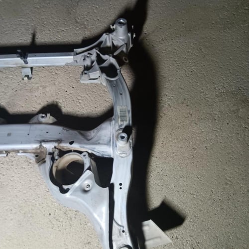 كمر امامي بي ام BMW 5 Series F01 F02 F10 2011 2016