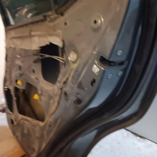 باب راكب خلفي جهة اليمين تويوتا كورلا 2013 2020