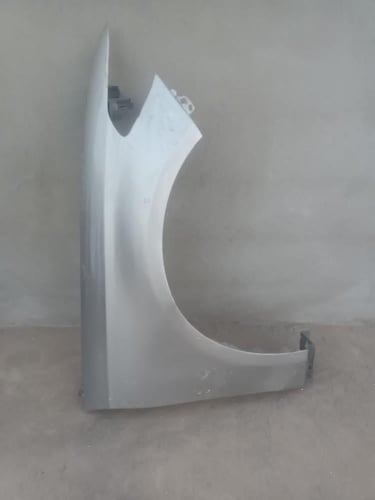 رفرف امامي يمين تويوتا كامري 2012 2015