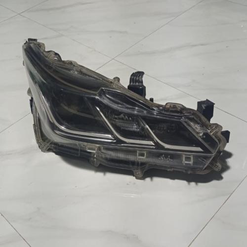 شمعة نور زنون وكالة جهة الراكب تويوتا كورلا 2020 2...